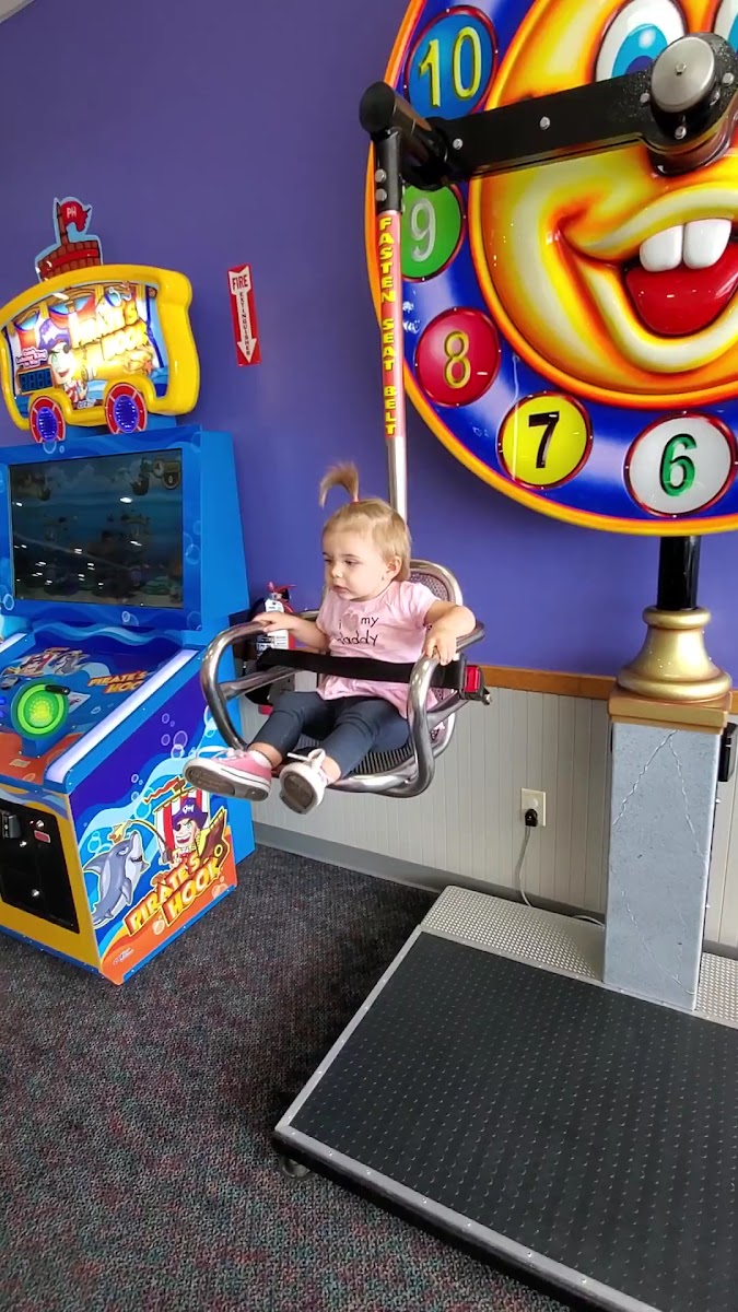 Chuck E. Cheese Photo 2